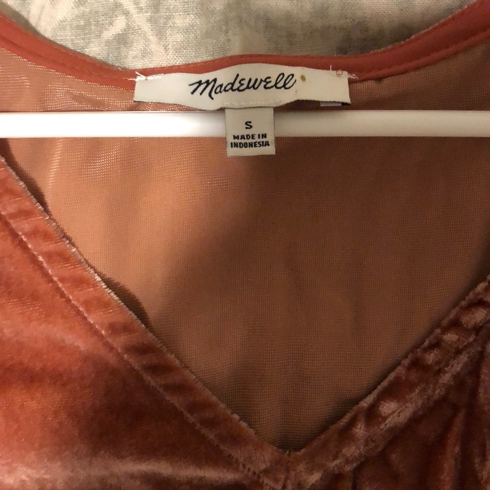 Blouse - Picture 2 of 3